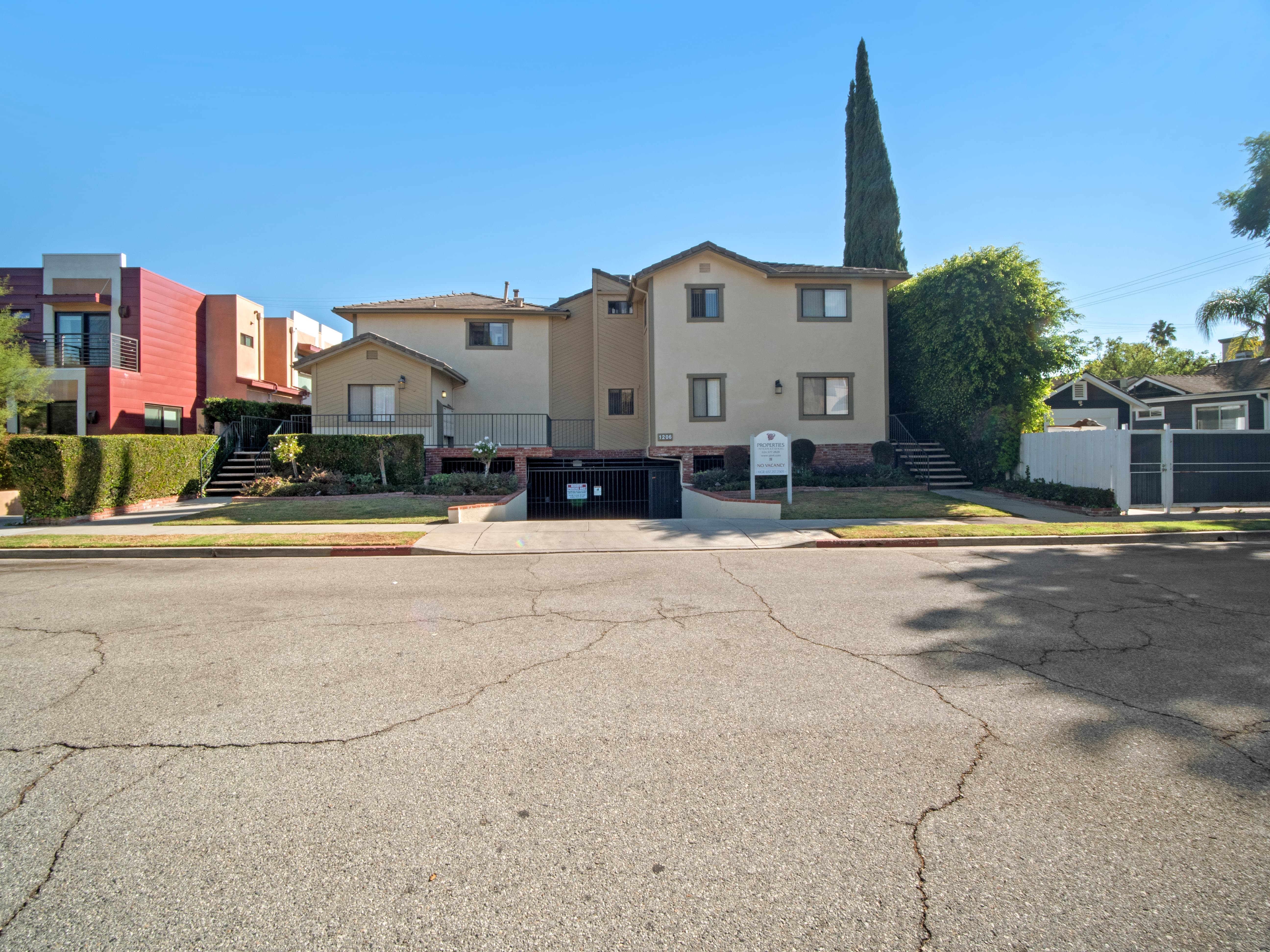 1206-viola-ave-glendale-ca-91202