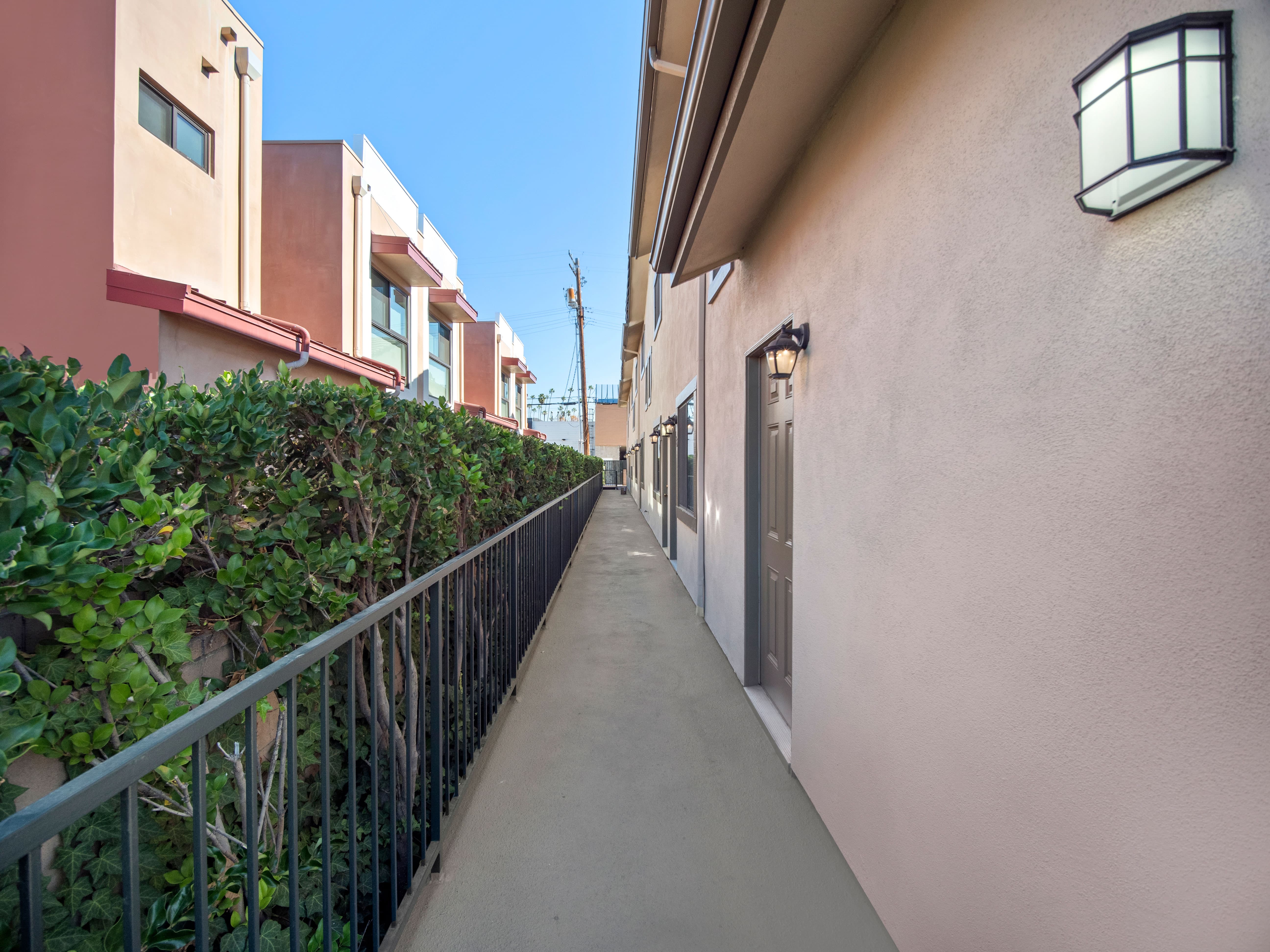 1206-viola-ave-glendale-ca-91202