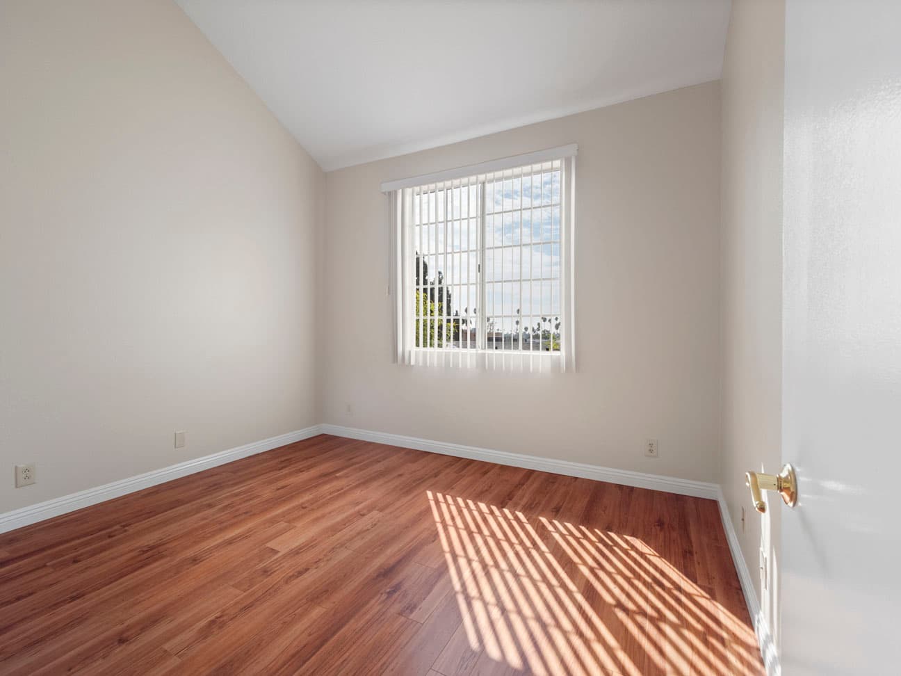 158-s-madison-ave-pasadena-ca-91101