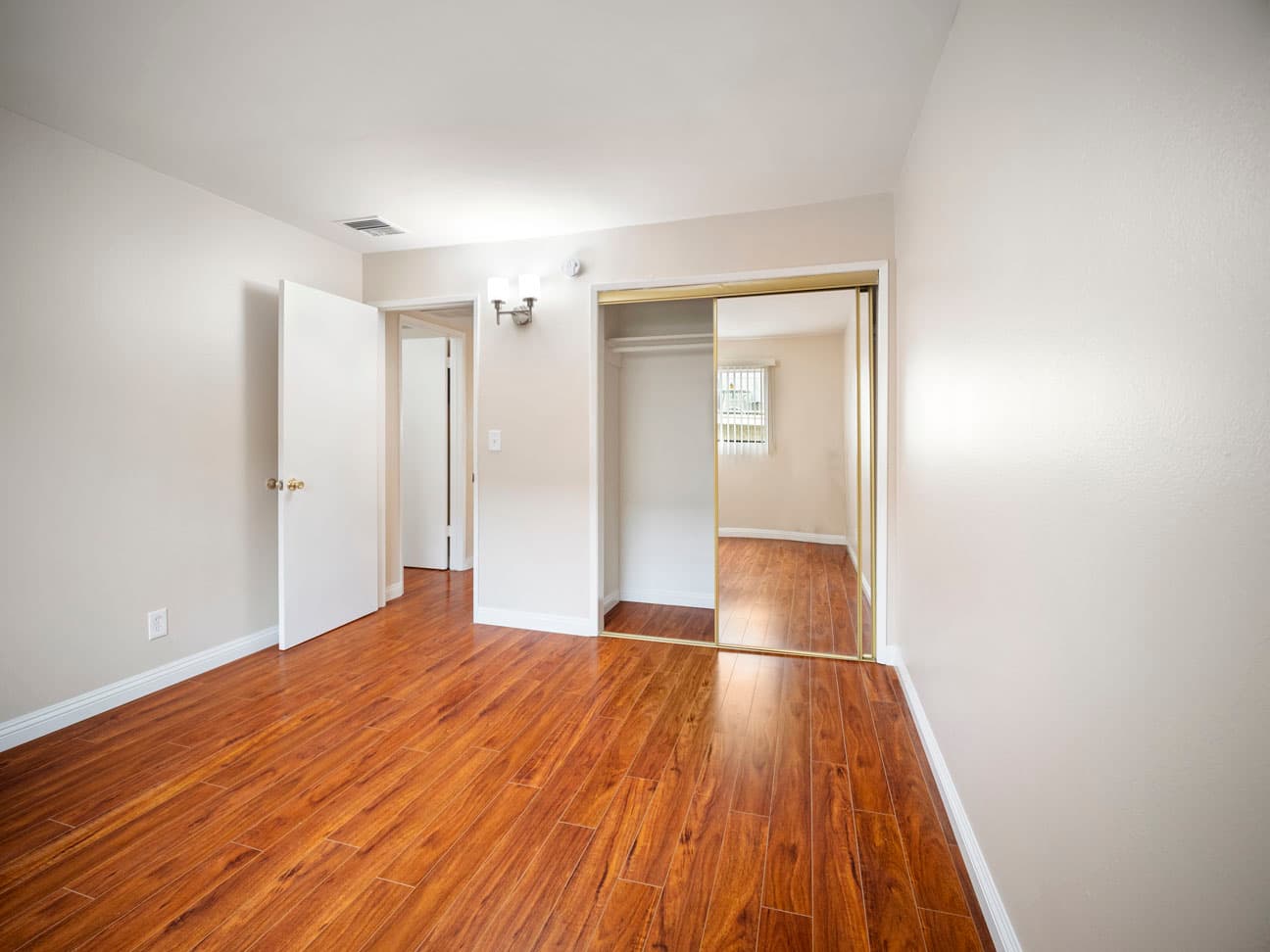 2841-2851-montrose-ave-glendale-ca-91214