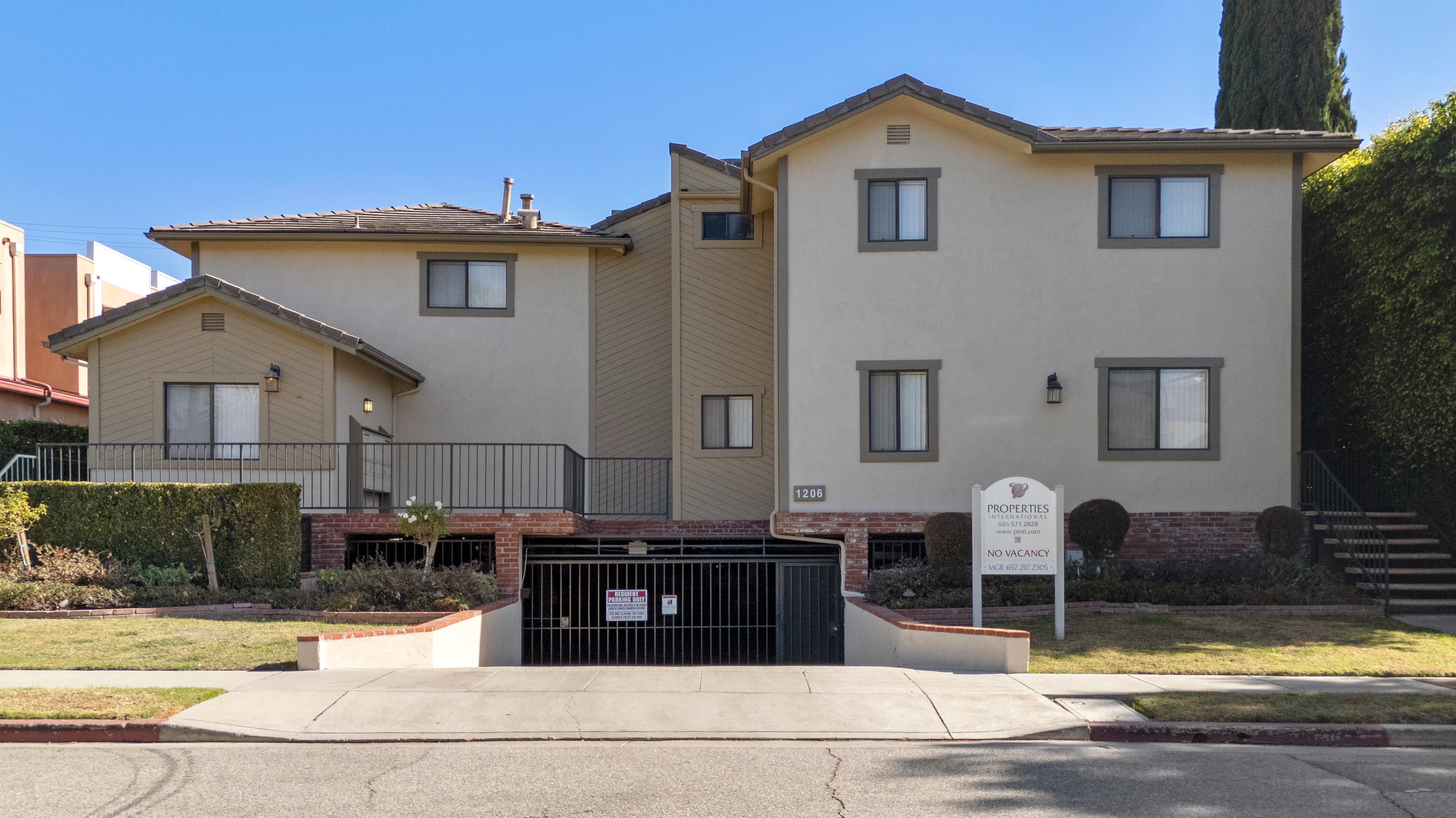 1206-viola-ave-glendale-ca-91202